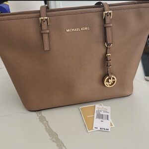 Michael Kors Jet Set Travel